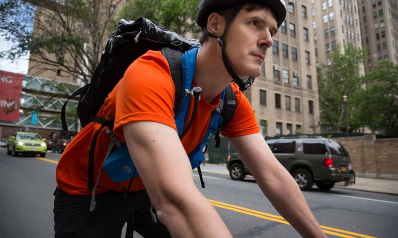 ‘Biking & Breathing’: Columbia Researchers Employ Wearable Technology to Study NYC Air Pollution